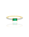 Gilda -Solitaire Emerald Diamond Ring