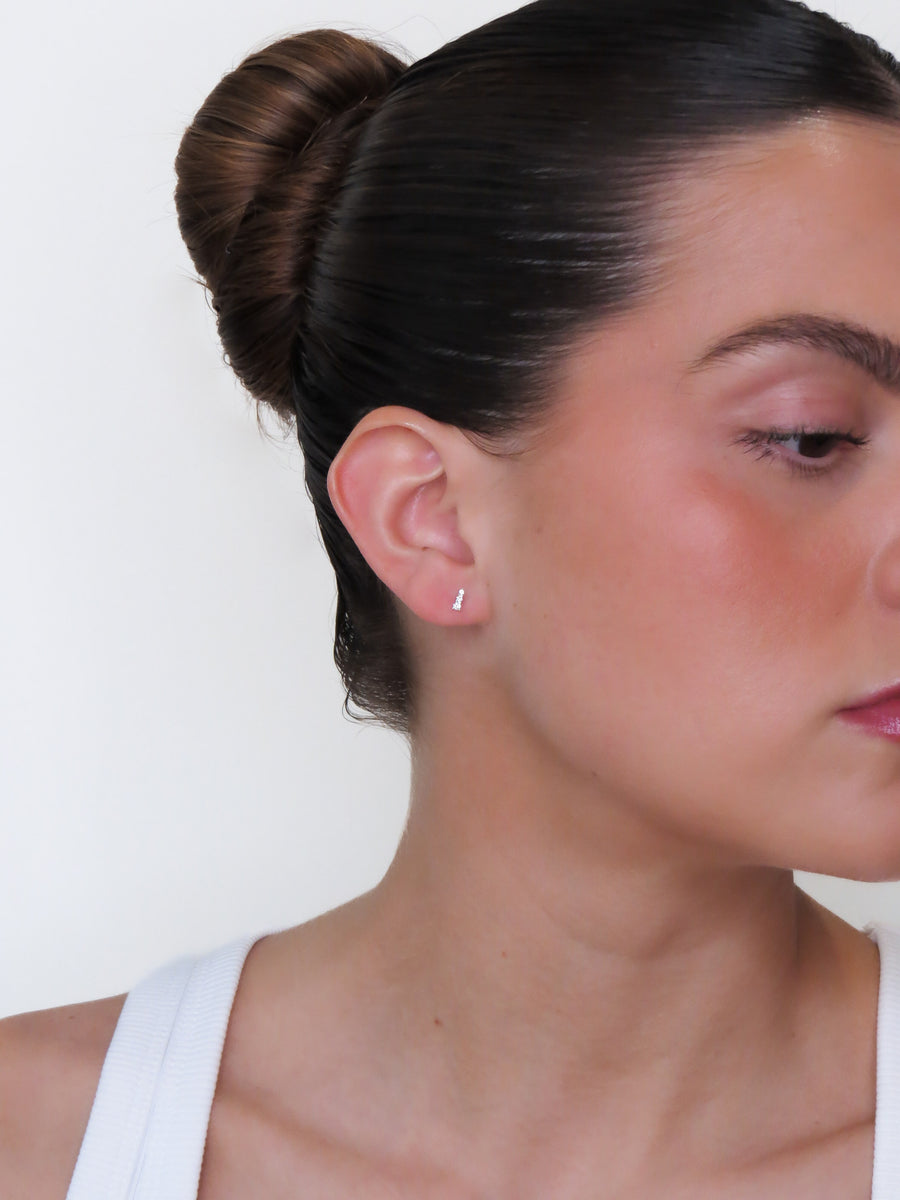 Gina - 3 Diamond Bar Piercing