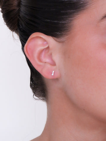 Gina - 3 Diamond Bar Piercing