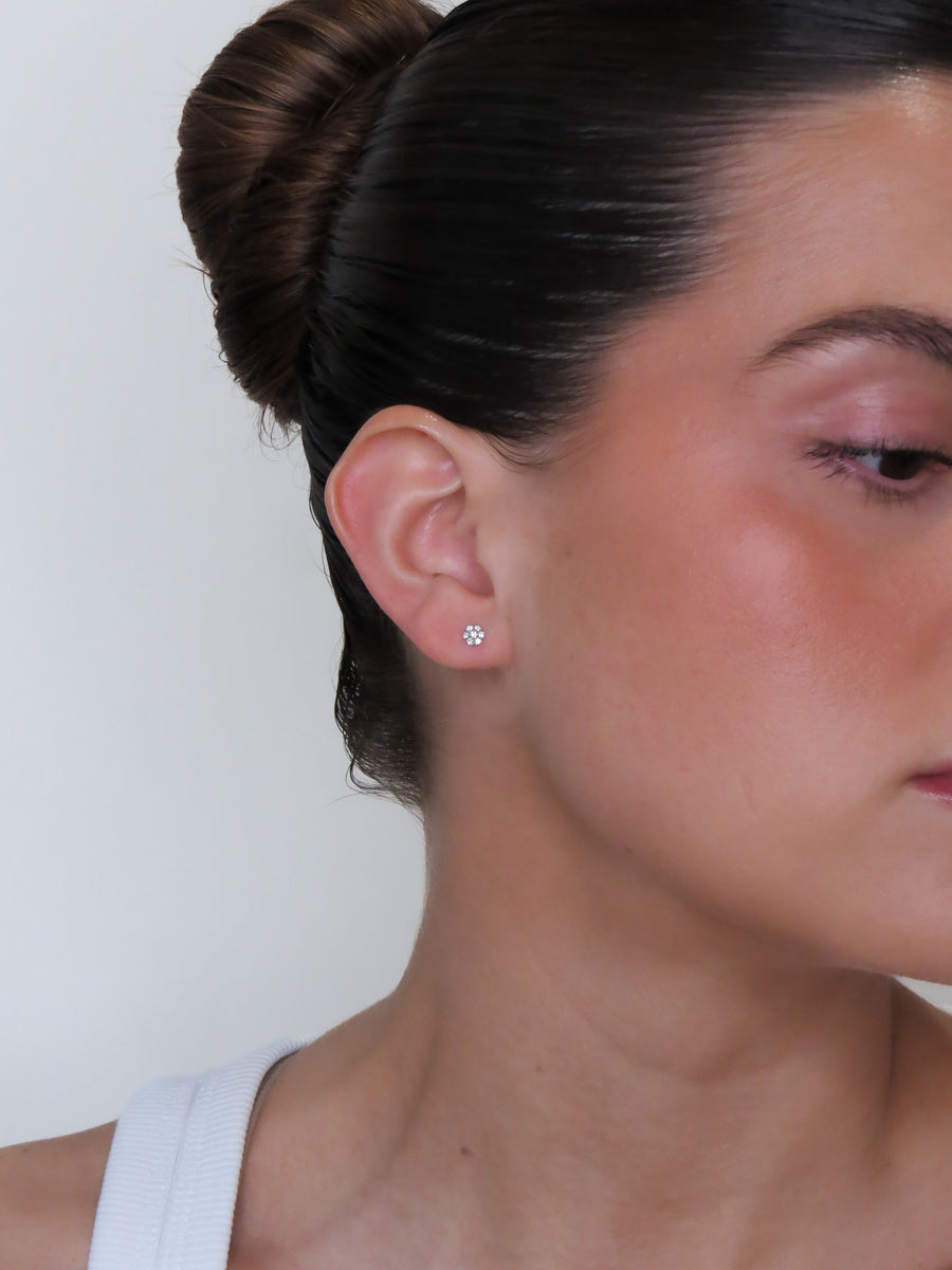 Dori - Mini Diamond Flower Earrings