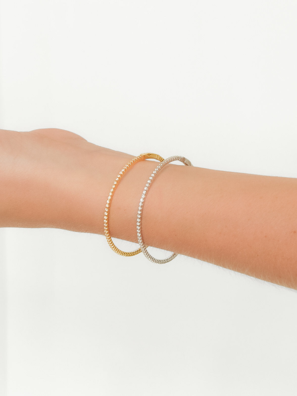 Lea - Complete Flexible Bangle