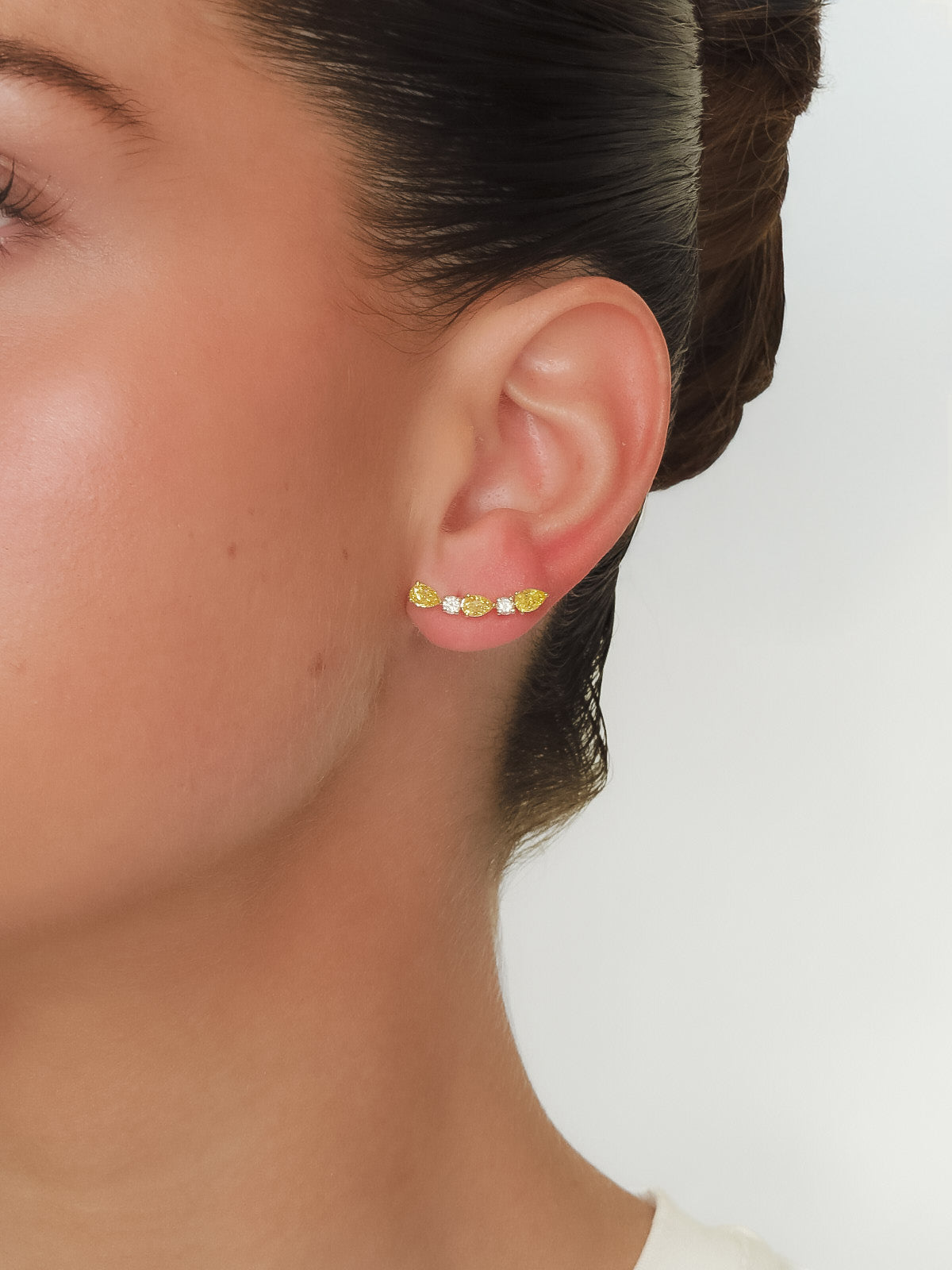 Naia - Yellow Diamond Climber