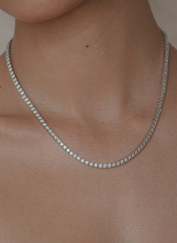 Tennis Necklace Illusion